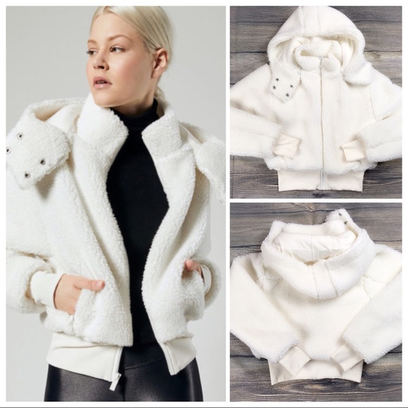 alo yoga foxy sherpa jacket xs